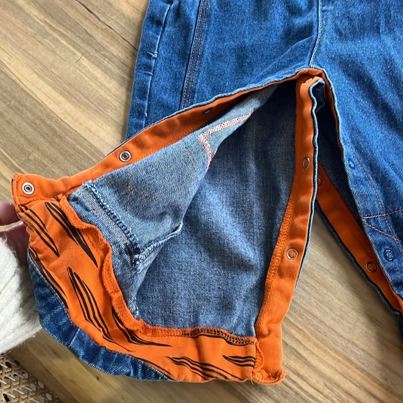 Disney Tigger overalls 18-24 months - Picture 2 of 4